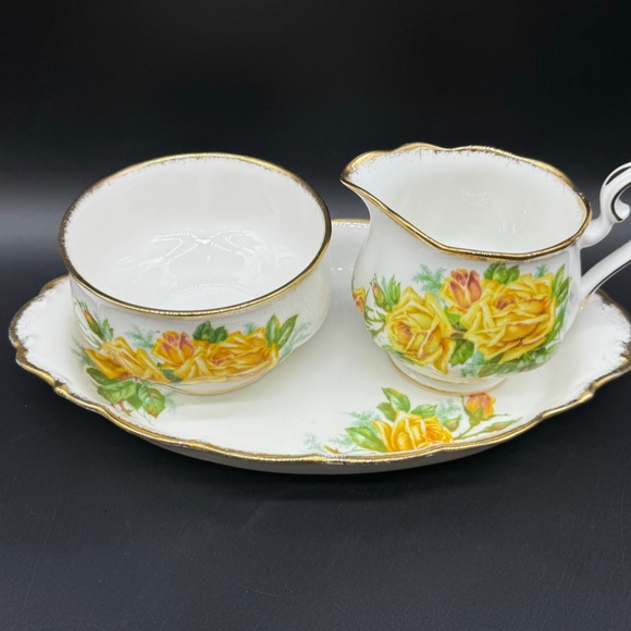 Royal Albert Tea Rose Large Creamer Sugar Bowl Tray Set Bone China England - Picture 2 of 5